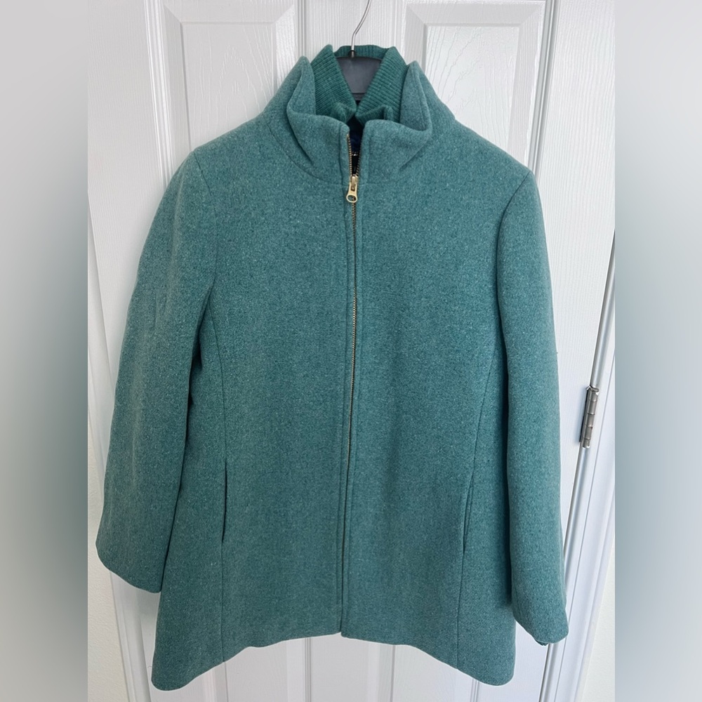J crew light green lodge coat size 12 petite